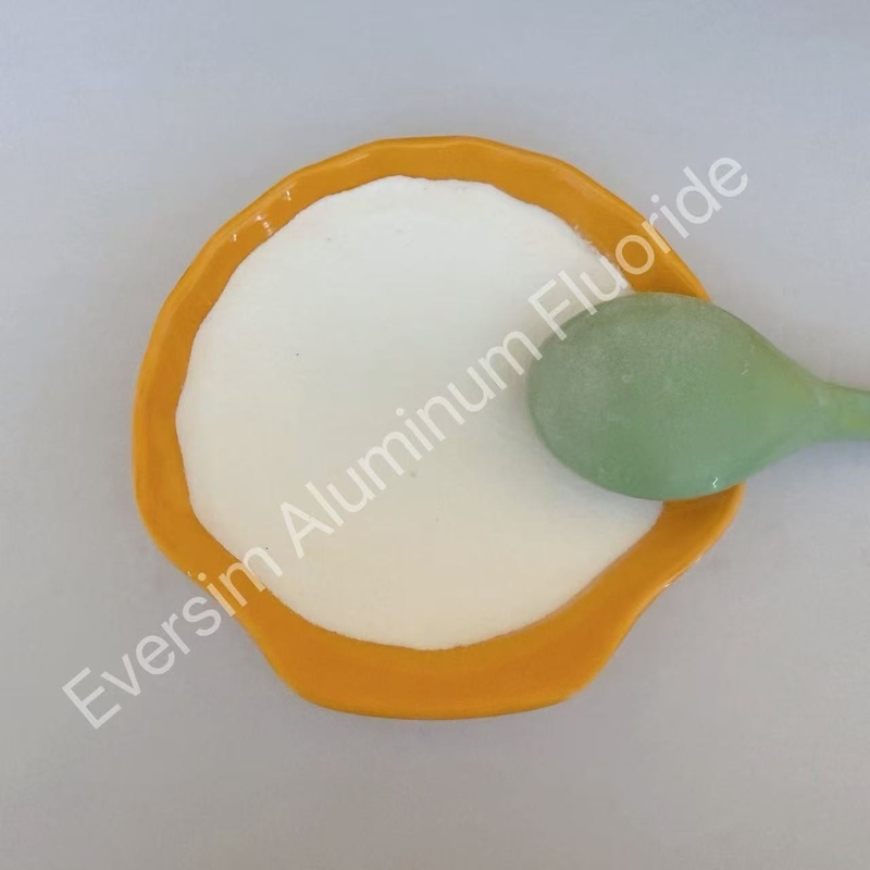 Υψηλής καθαρότητας CAS αριθ. 7784-18-1 Λευκή αμμώδης φθοριούχος αλουμίνιος AlF3 Flux για γυαλί σμάλτου